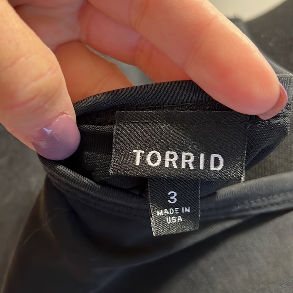 NWOT Torrid 3x black soft shirt top with side tie - Picture 7 of 7
